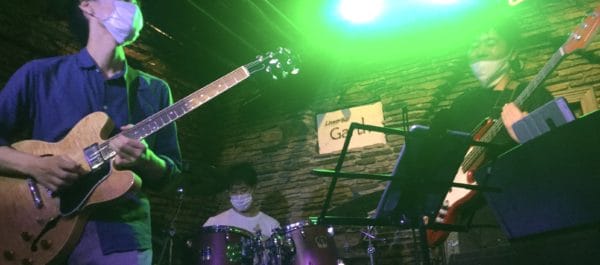 2022年9月1日(木)@難波Music Live&Bar Garth